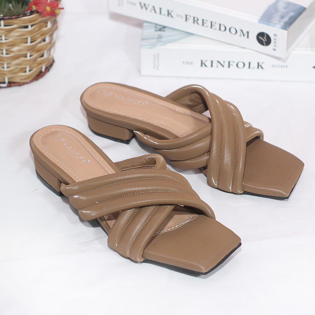 Milicca Sandal Heels Hak Tahu Kokop Silang 3 cm Kekinian Kasual Dewasa Wanita Terbaru Adita