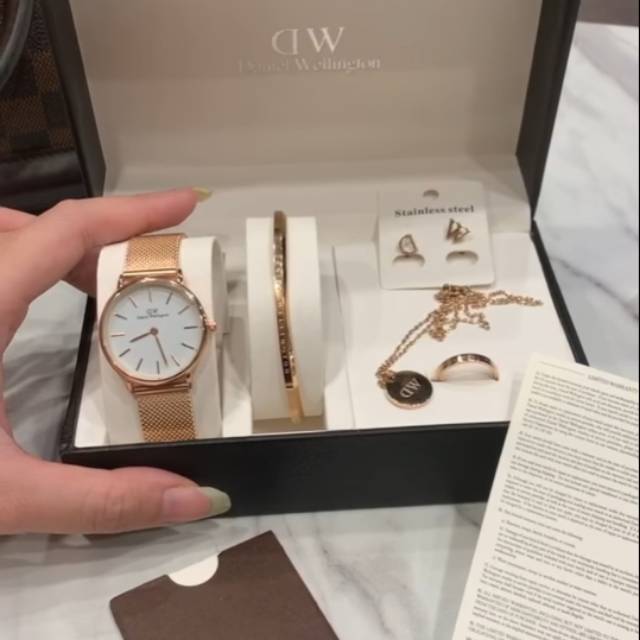 DW paket rose white+ kalung anting cincin