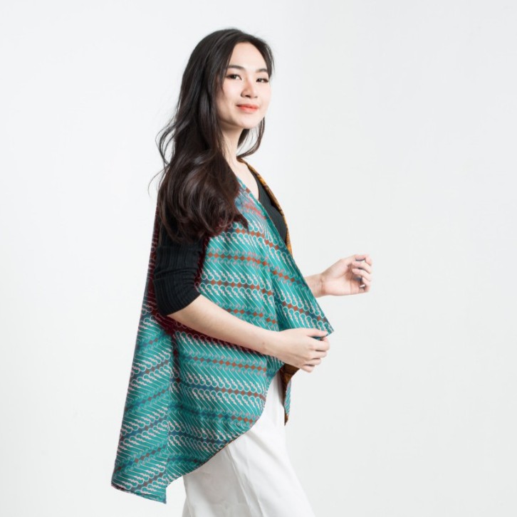 Brenda Outer GAYA BATIK Bolero Bulak Balik Atasan Brenda Outer GAYA BATIK Bolero Bulak Balik Atasan