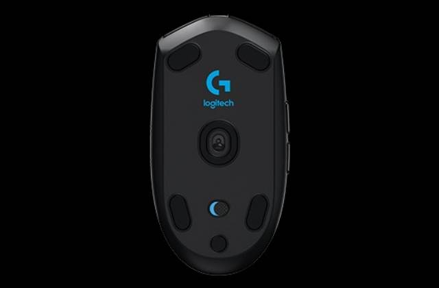 Logitech G304 Lightspeed Wireless Gaming Mouse