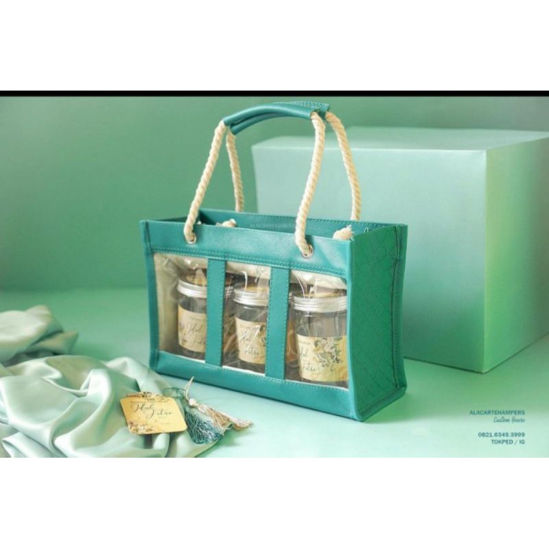 

Paket Hampers Lebaran Tas Souvenir Parcel Cookies Cantik Mewah Kotak
