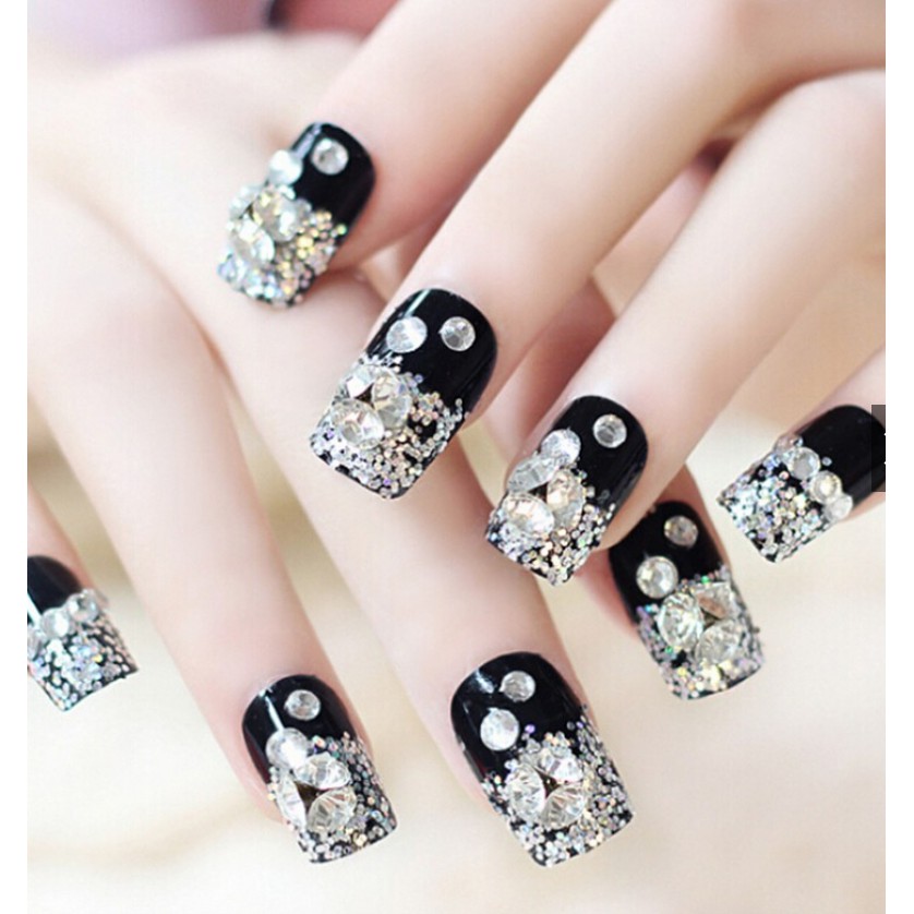 NAIL ART - 24 Pcs kuku warna hitam bergaya metalik u/party