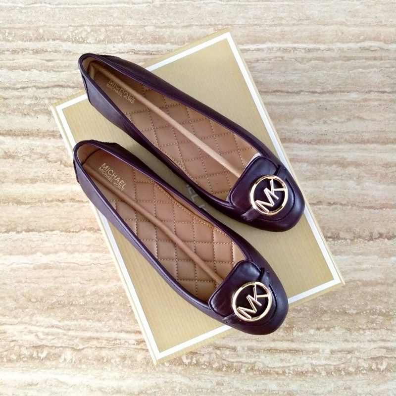 mk lilie flat shoes mocha size 8