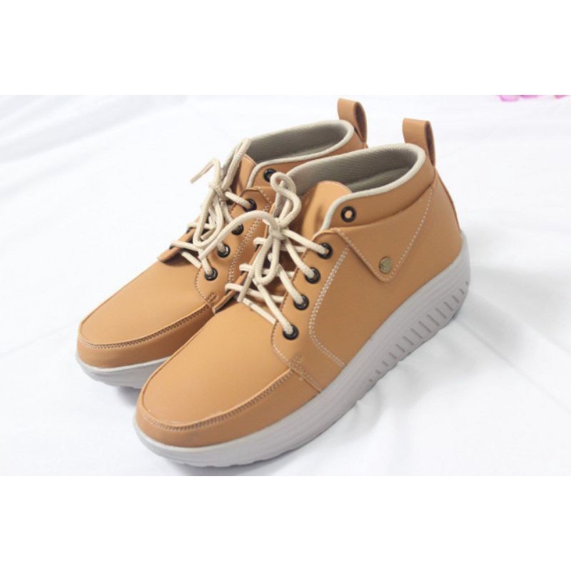 Sepatu Boots Wedges One Love Original//Sepatu Boots Wanita One Love//Sepatu Tali One Love//Sepatu On