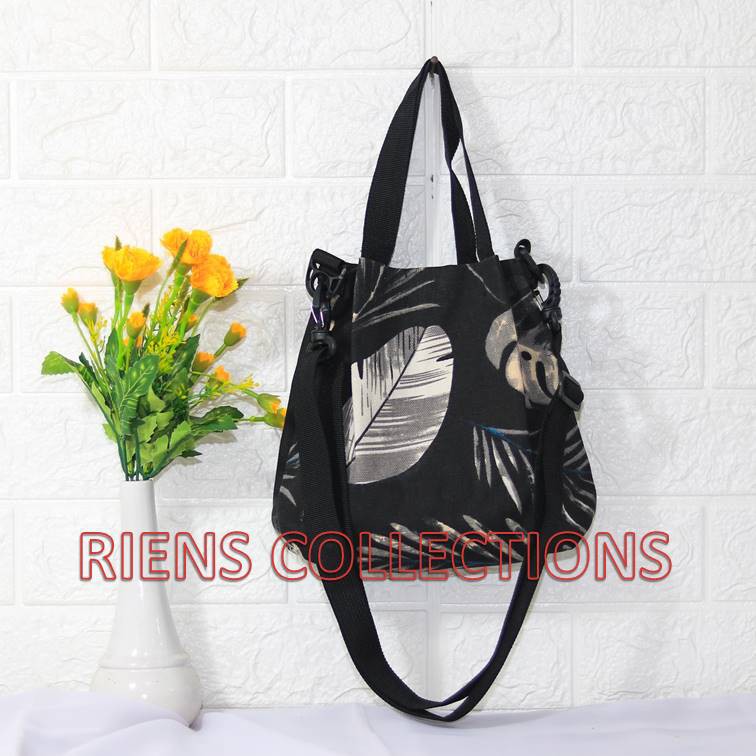 RIENS COLLECTIONS. SLING BAG TAS SELEMPANG KANVAS MOTIF FLORAL LATAR HITAM SBC02041