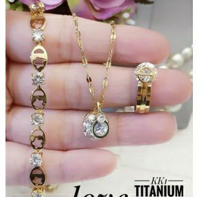 Set Perhiasan Wanita Titanium 910