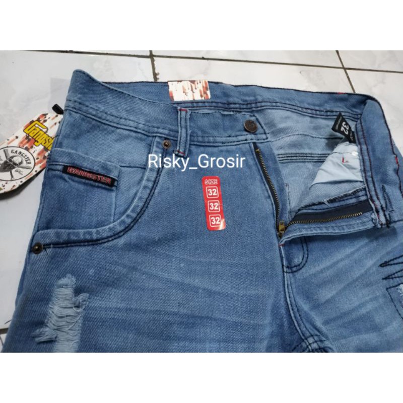 Celana Jeans Pendek Sobek Pria Ripped Jeans Distro Size 27-32