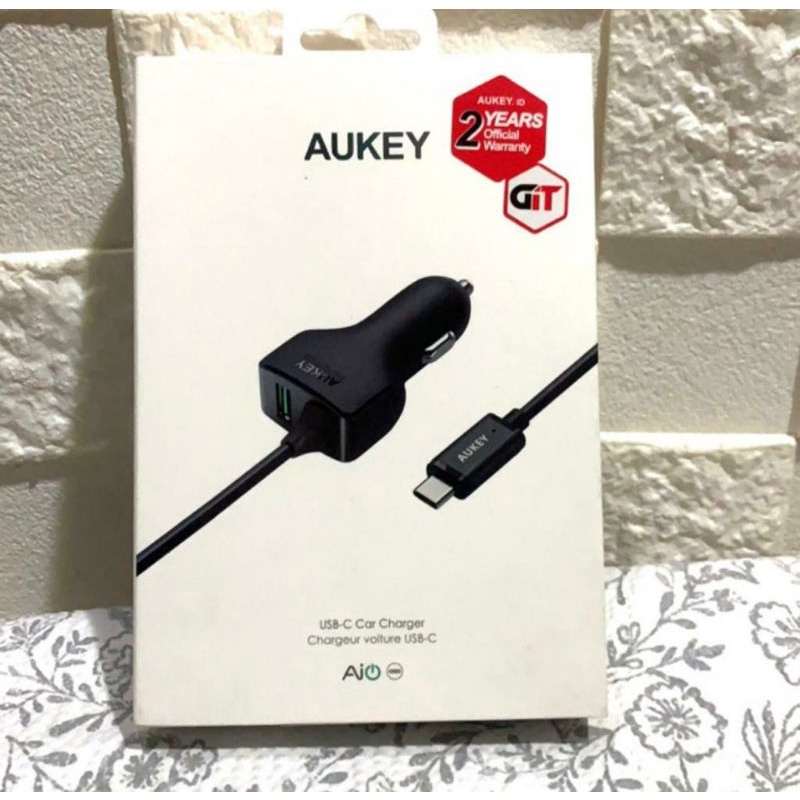 Aukey Car charger cc y4