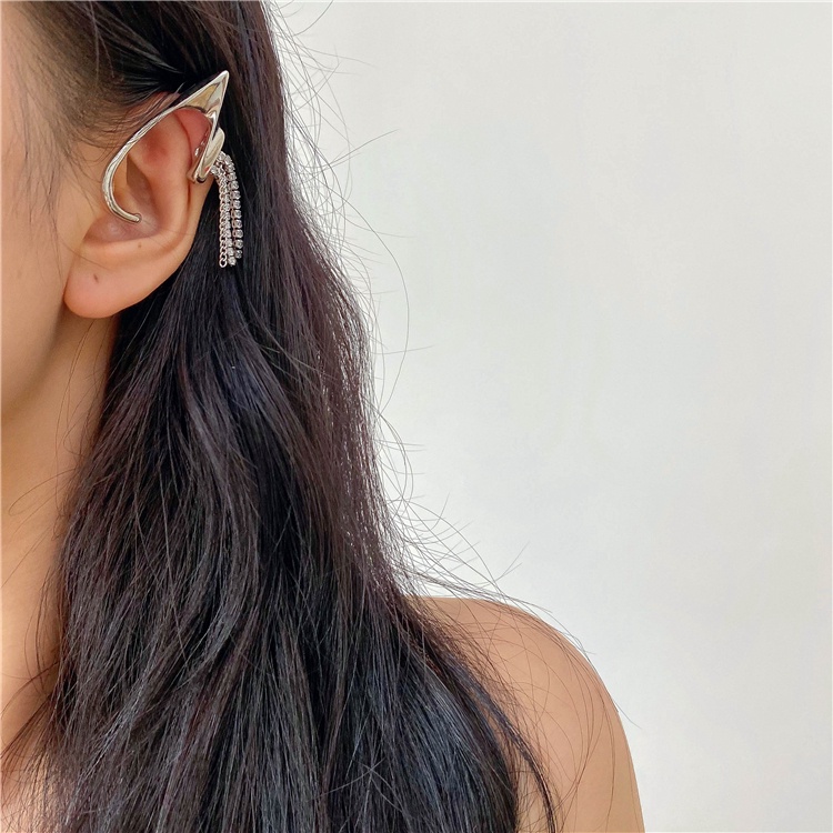 Anting Tusuk Model Peri Bahan Metal Untuk Wanita