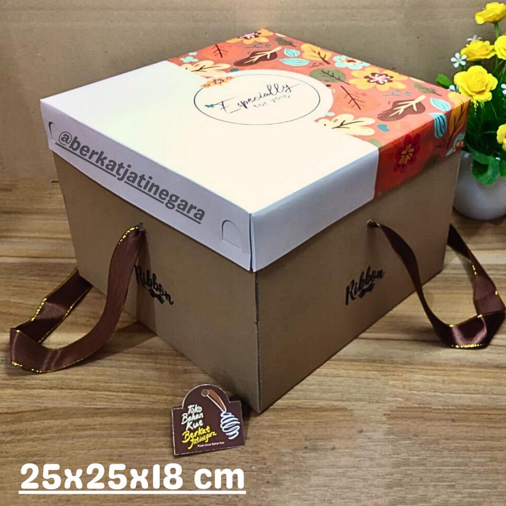 DUS/BOX/KOTAK/CAKE BOX /BOX CAKE TALI /DUS KUE 25X25X18 /PCS