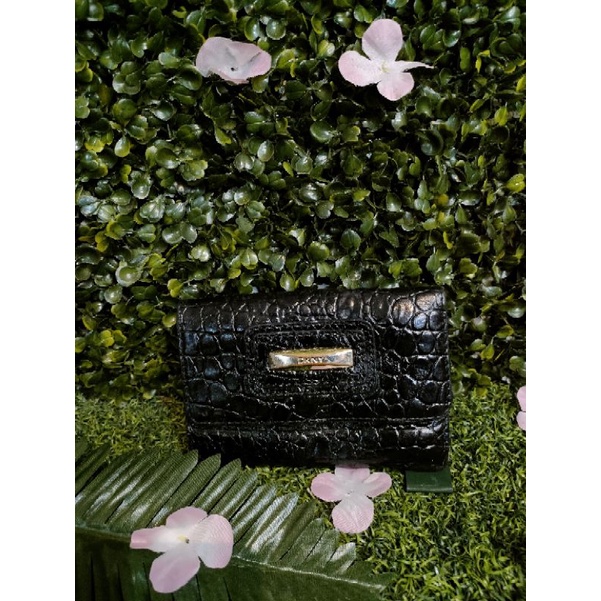 DKNY dompet lipat preloved
