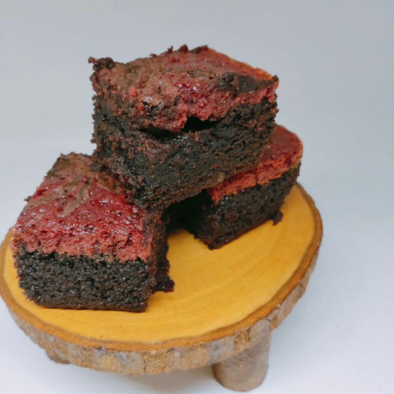 

Red Velvet brownies