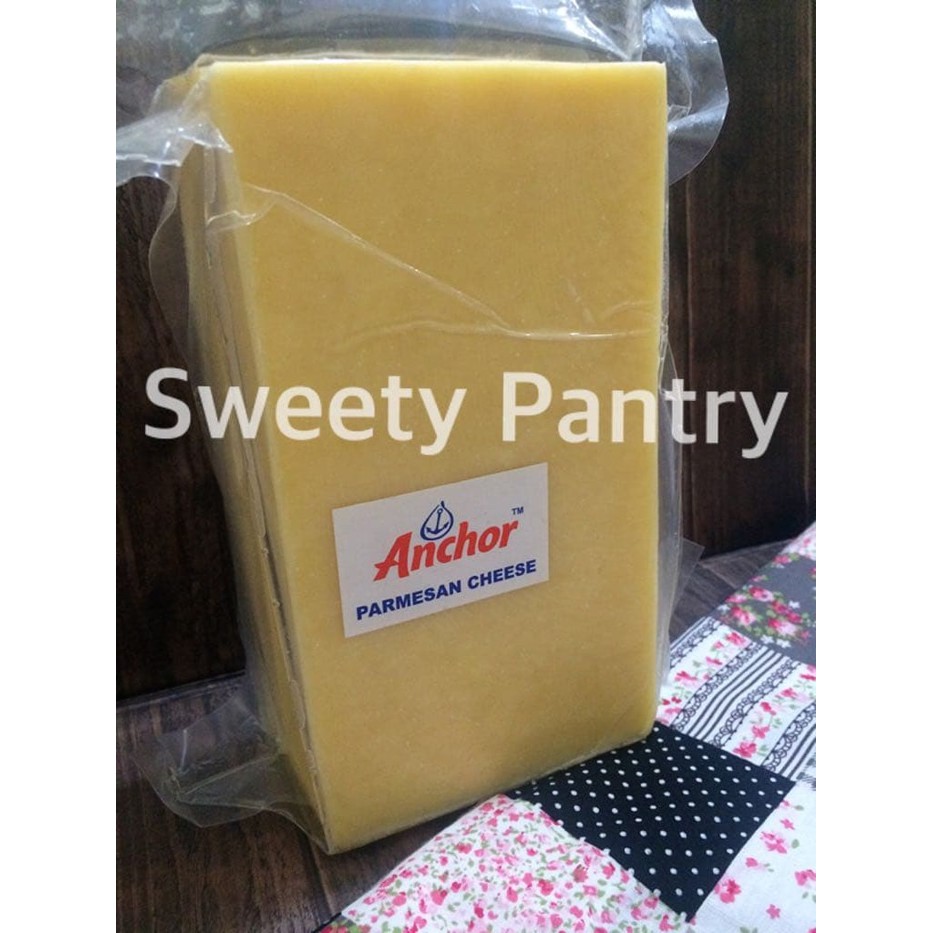 

Jual Keju Parmesan / Parmesan Cheese Anchor Murah