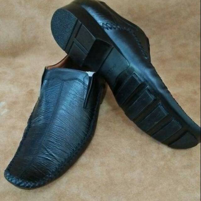 Sepatu kulit Aldo Brue