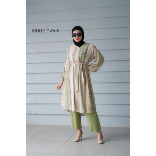 DEBBY TUNIK CANTIK