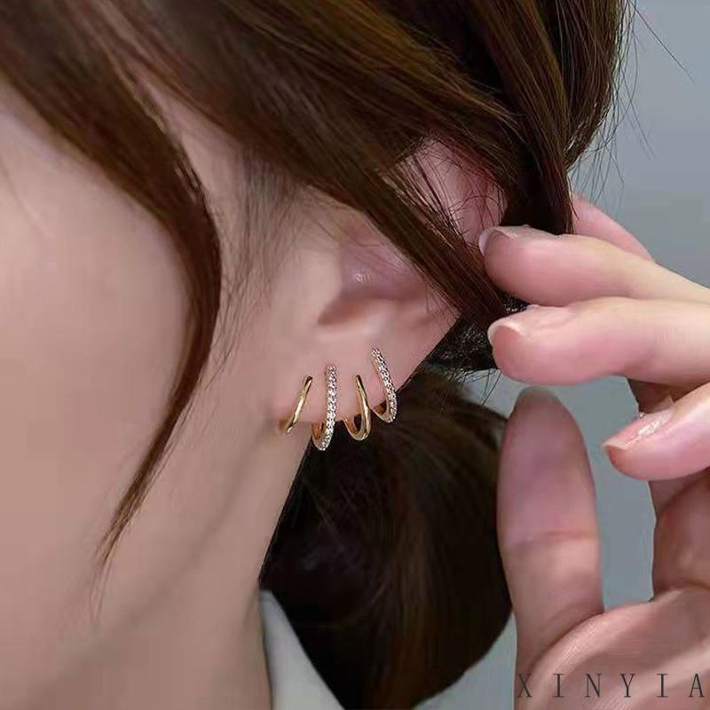 Anting Berlian Geometris Bahan Logam