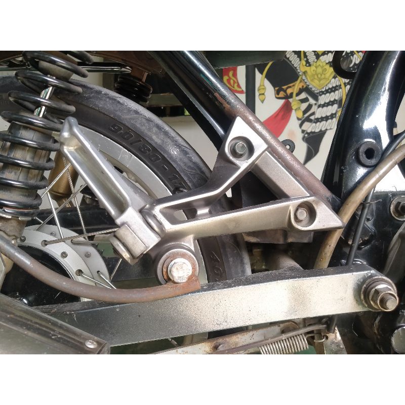 step postep footstep belakang ninja 250 fi original kanan kiri