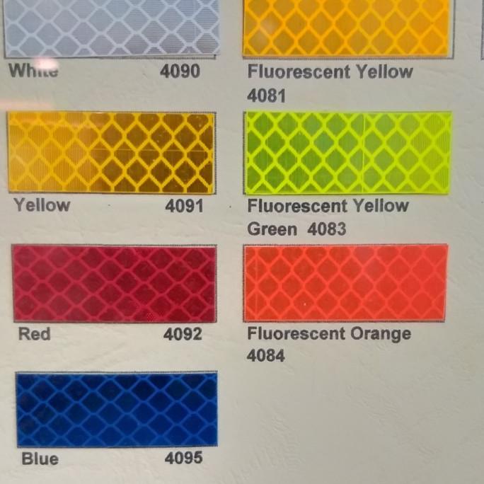 

3M Diamond Grade Fluorescent Reflective sheeting 60 cm x 1 meter