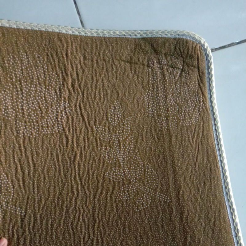 Karpet malaysia ukuran 190 x 220cm motif minimalis