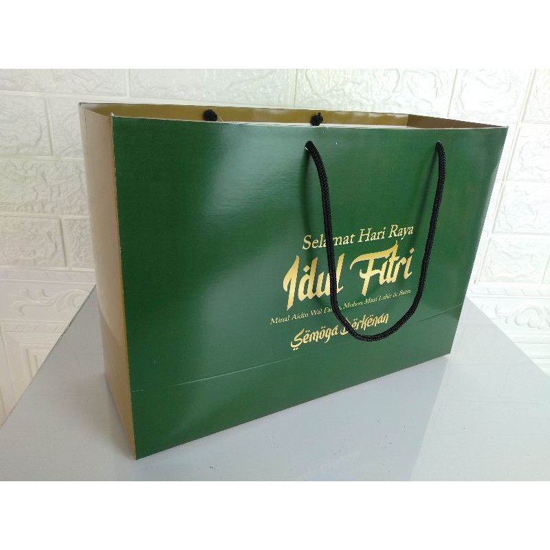 

Paperbag idul Fitri hijau gold / paperbag lebaran / paper bag eid Mubarak / paper bag lebaran
