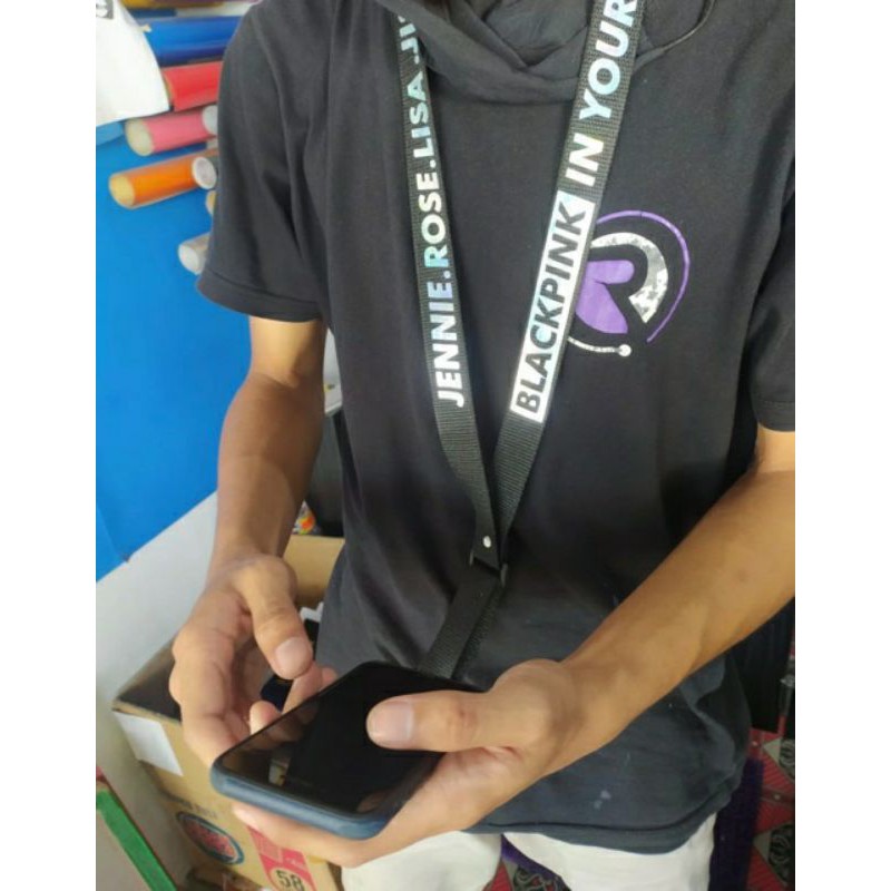 NJW GANTUNGAN HP AKSESORIS HP GRATIS PASANG STIKER NAMA