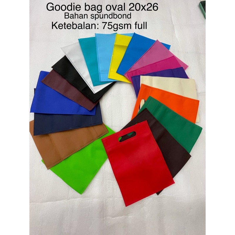 

Tas kain Tas murah goodie bag tas spunbond oval 20x26 cm 75gsm tas press kain plong cut bahan tebal