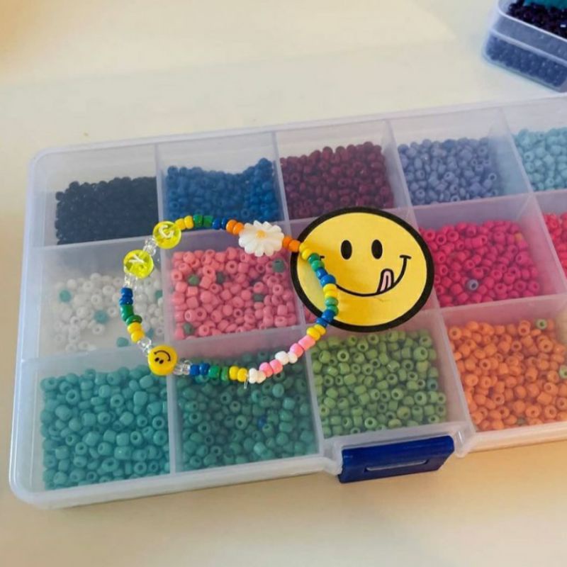 SEVENTEEN's Joshua Beads Bracelet look alike