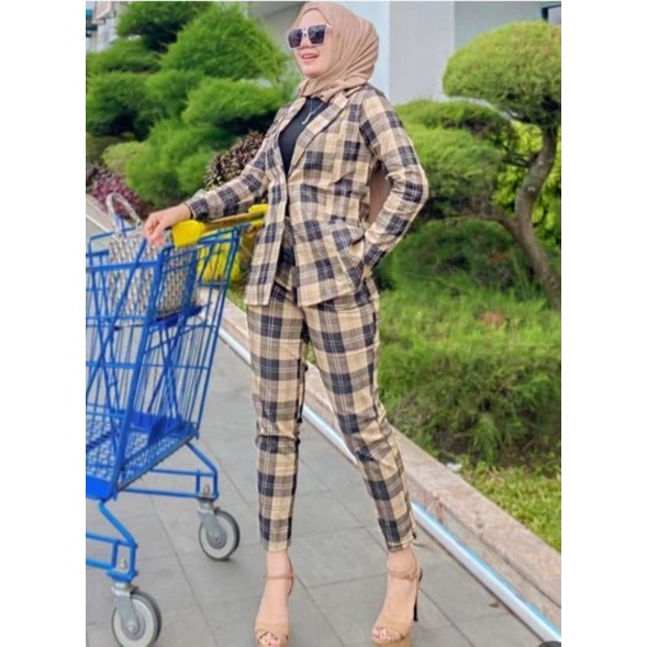 set blezer kotak aqila terbaru