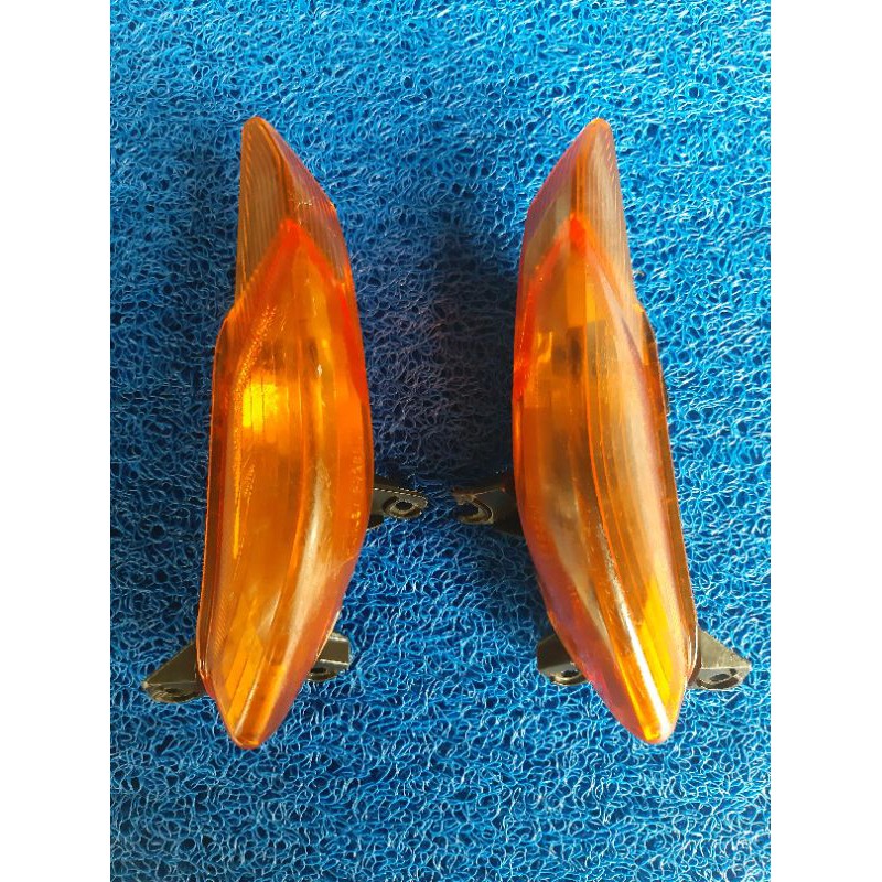 sepasang lampu sen sein riting reting kiri kanan depan front flasher light assy kuning yamaha vega z
