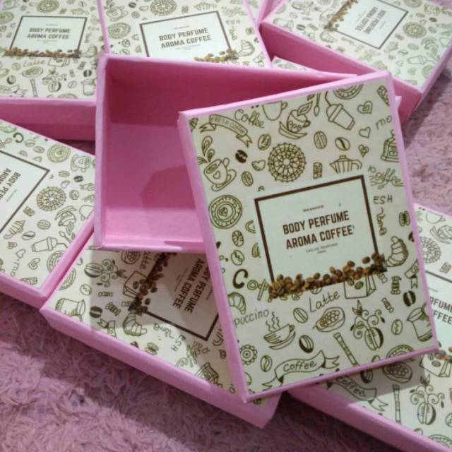 

Box Packing Perfume 10x7x3cm cover luar dalam cetak logo
