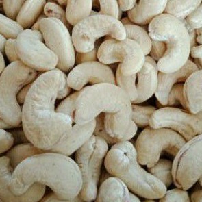 

kacang mete/mede mentah utuh