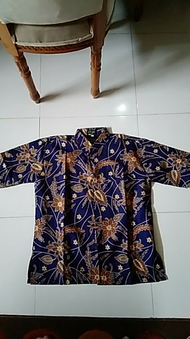 Batik Solo Kembang Biru Pendek Kemeja Pria Katun Halus Sragenan Full Furing