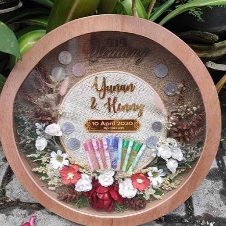 Mahar Rustic Frame Bulat Kayu Natural Pernikahan Wedding Lamaran Uang Kuno