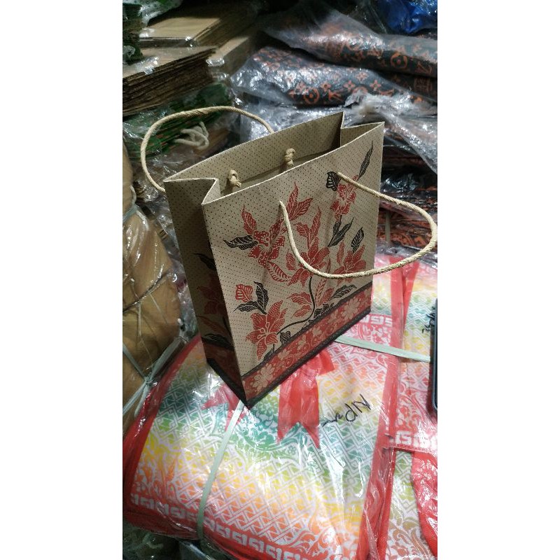 

paper bag // tas kertas ukuran 20cmx25cm