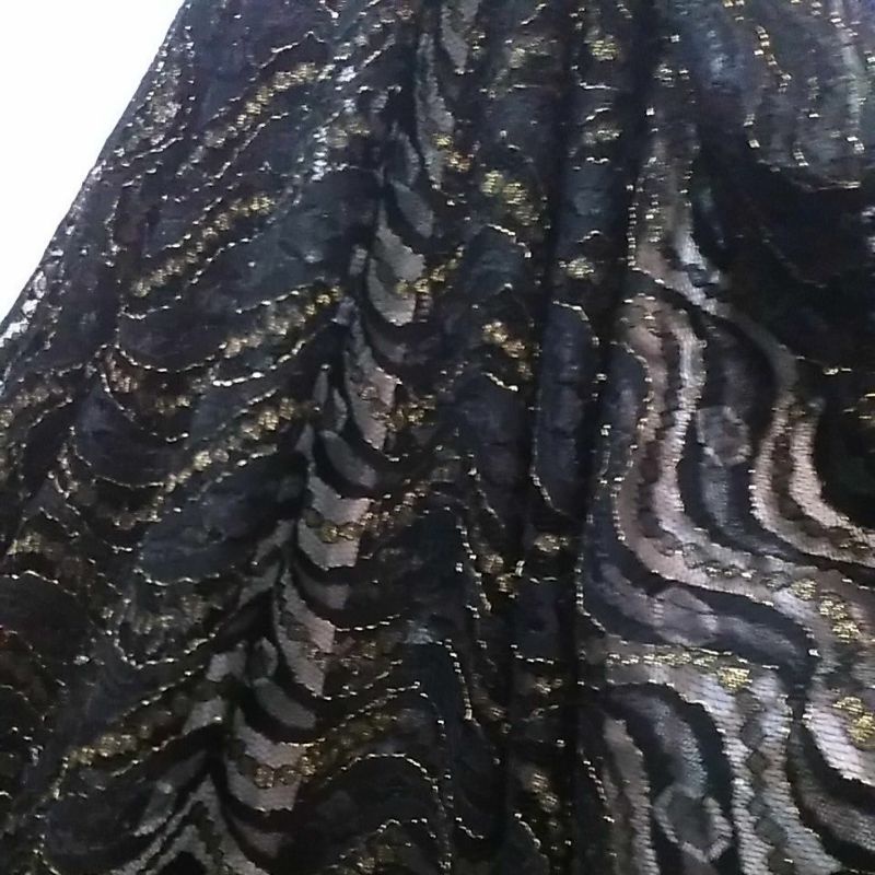 Kain Bahan Kebaya Brokat Perancis Block Gold Salur prada emas dasar tile Hitam lebar 115 cm panjang 