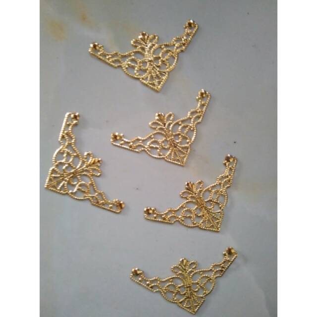BA004 Lempengan sudut charm hiasan sudut hantaran Shopee BA004 Lempengan sudut charm hiasan sudut hantaran Shopee