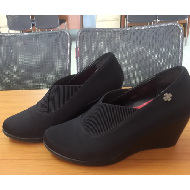 Wedges everbest preloved