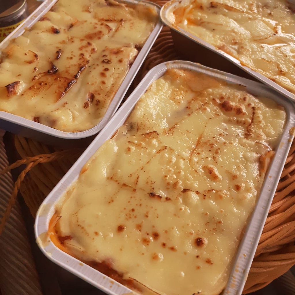 

Beef Lasagna | Lasagna Daging | Frozen | Omah Oma