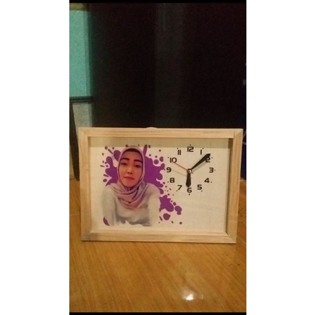 Karikatur media kayu jam custom