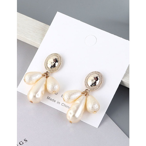 LRC Anting Tusuk Fashion White Pearl Round Alloy Drop Earrings Y63758