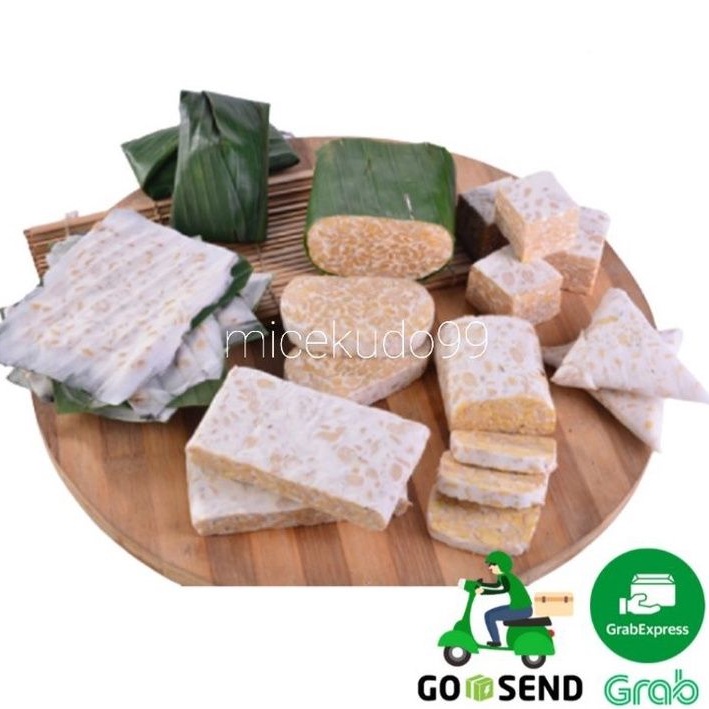 

TEMPE SELIMUT DAUN PISANG SEGAR /FRESH KEDELAI SOY BEANCAKE