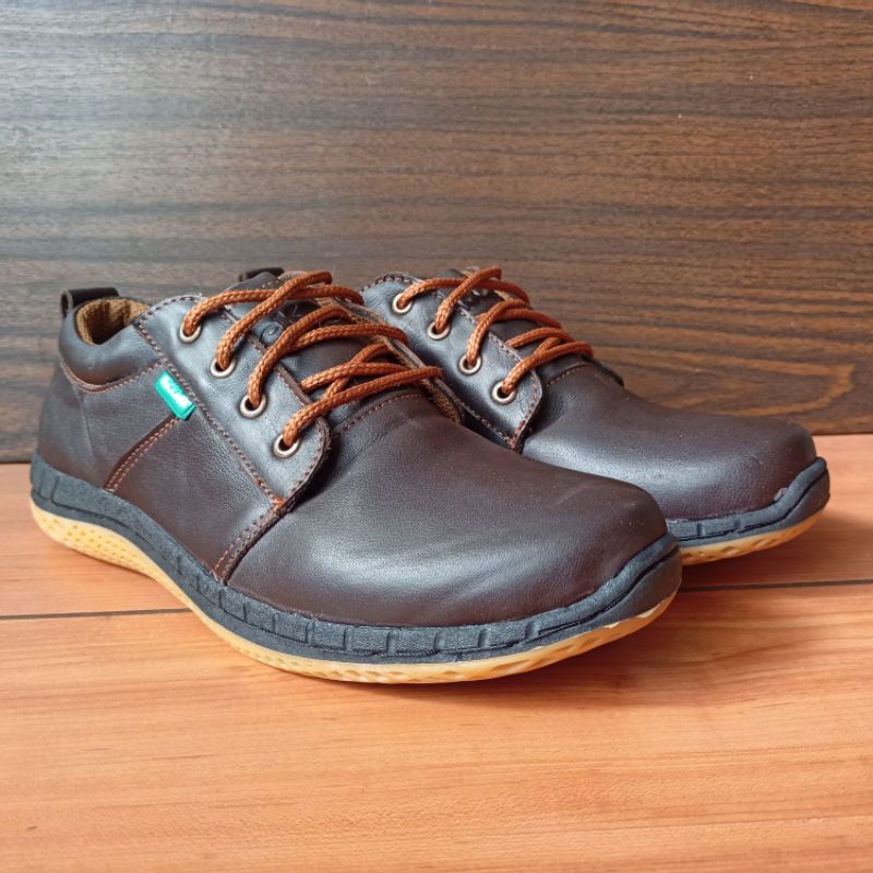 Kickers Sepatu Casual Kasual Sneakers Pria Bahan Kulit Asli Kekinian Murah