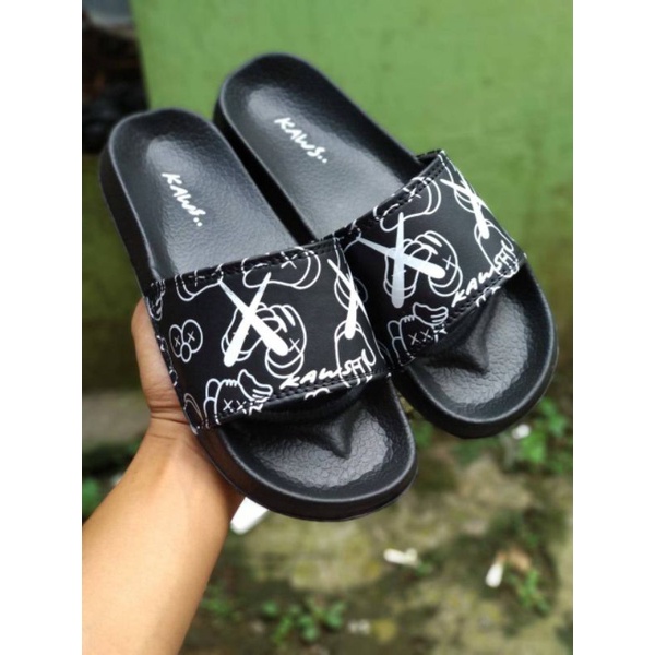 New!! Sandal KAWS Slides Impor, Sandal vans Peanuts, Sandal Off-WHITE Grade Ori, Sandal vans marvel