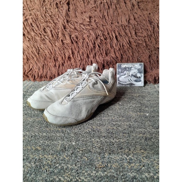 sepatu badminton Reebok playdry size 39 original second