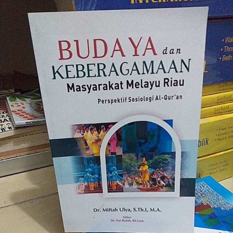 BUDAYA DAN KEBERAGAMAAN MASYARAKAT MELAYU RIAU