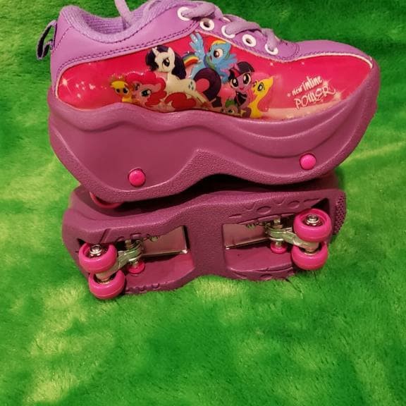 HC245 sepatu  roda  little pony frozen hello  kitty  ukuran 28 