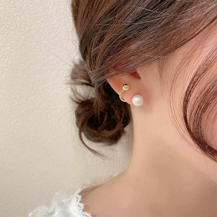 Anting Mutiara Bola Logam lady Korea simple Gaya Sehari-Hari