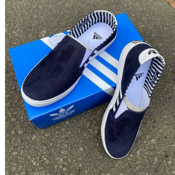 SEPATU ADIDAS SLIP ON THE BEST QUALITY