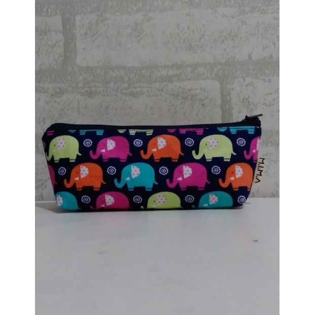

tempat pensil motif gajah