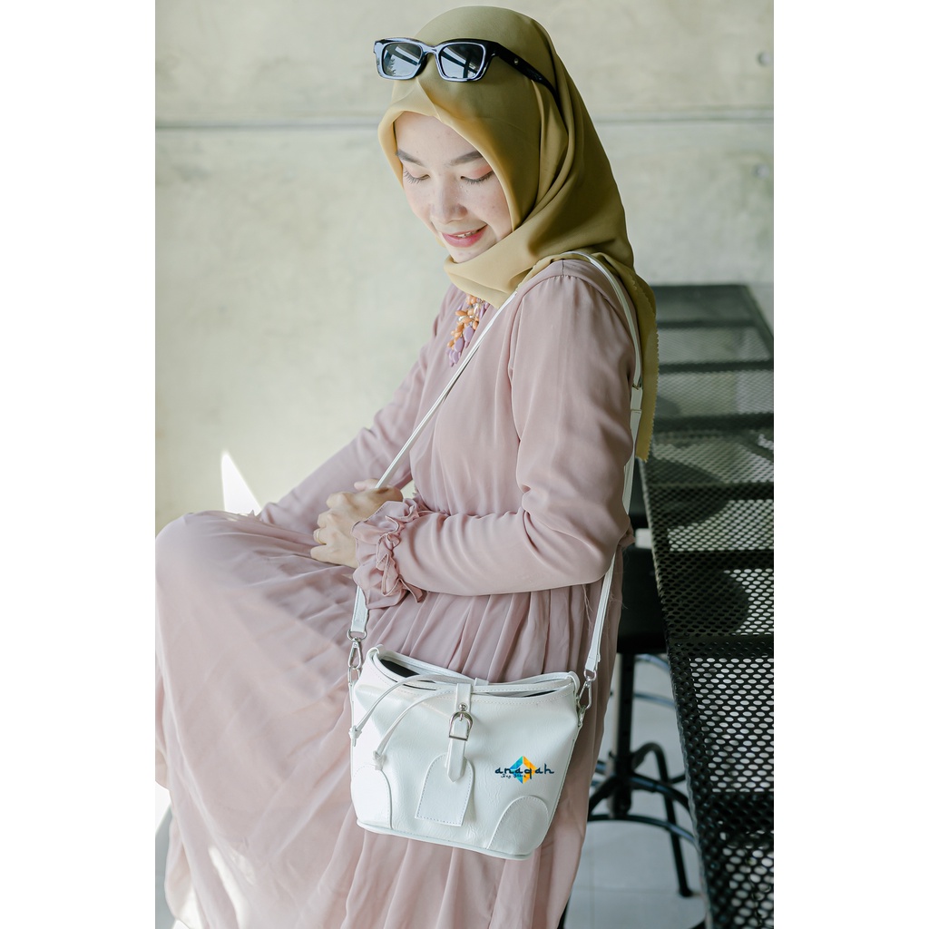 Tas Wanita Selempang Audrey Bag Anaqah